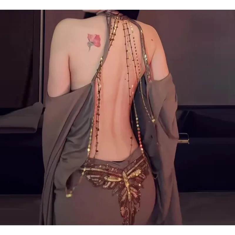 Y2K Backless Halter Mini Dress - ヨーロッパ系アメリカ人のホットな女性用ドレス、背中が開いたチェーンバタフライスパンコール、バットウィングスリーブ、ホルターネック、ボディコン、パーティー、クラブ、ミニドレス、Y2K