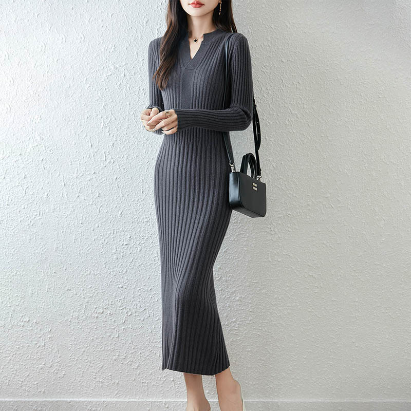 スマートミニマリストリブ編み2025年レディースロングVネッ - Bodycon Long Sleeve Ribbed Dress のレビューと価格